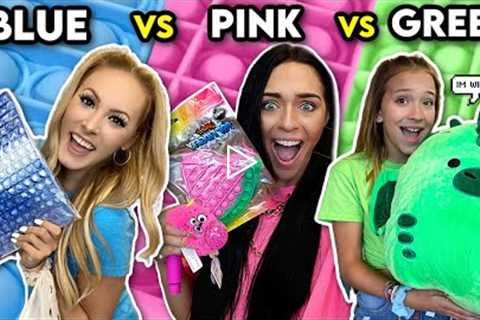 BLUE vs PINK vs GREEN Fidget Shopping with PURPLESTARS02!💖💚💙