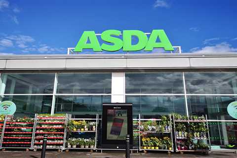 Asda shoppers furious over school uniform glitch as they lose out on discount