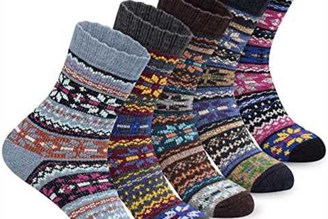 Women Winter Socks 5 Pairs Christmas Gift Wool Socks Soft Warm Socks for Women Crew Casual Socks..