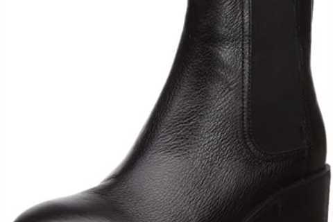 Kenneth Cole REACTION Women’s Salt Chelsea Ankle Boot