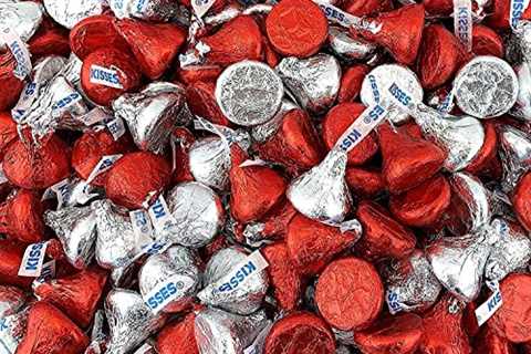 Hershey Kisses Milk Chocolate in foil – Silver and Red Foil Kisses – 4 Pound Bag – Bulk Hershey..