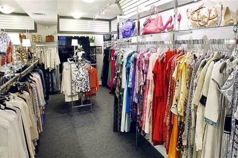 Where to Find Discounts on Designer Clothing