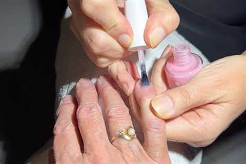 Pro Manicurist explains dry manicure steps. [Watch Me Work]