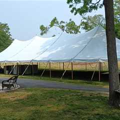 The Benefits of Renting a Tent for Your Fall Wedding