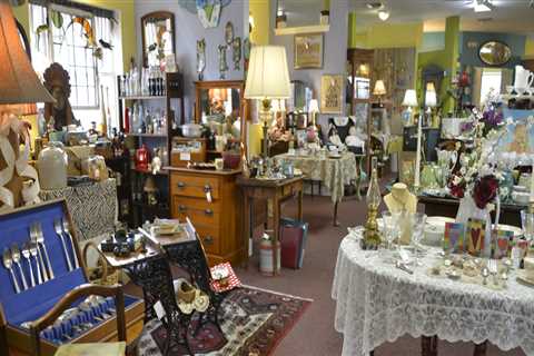 Explore the Finest Antique Furniture Stores in Destin, Florida