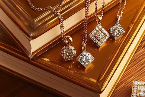 Discover the Elegance: A Guide to Choosing Diamond Pendants