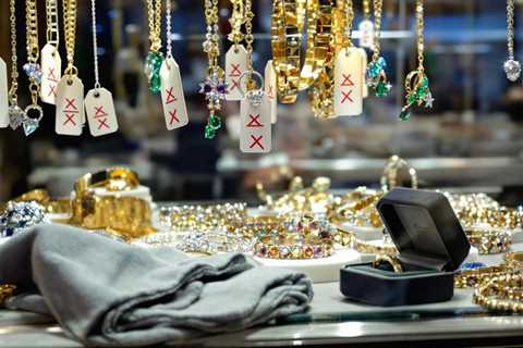 Black Friday Bling: Major Jewellers Slash Prices by Up to 50% for Holiday Shoppers