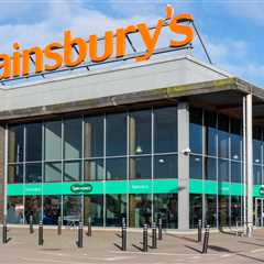 Sainsbury's Ditches Fitting Rooms - And Customers Are Absolutely Livid