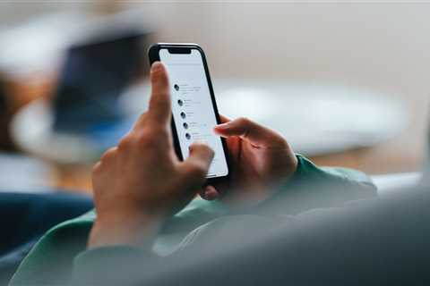 Santander Pulls the Plug on Text Alerts Today - 14 Million Customers Left in the Dark