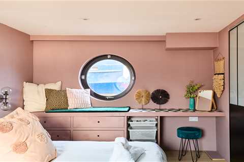 This Channel 4 Houseboat Was Supposed to Be Amazing – So Why Can't They Sell the Damn Thing?