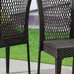 How Stackable Modern Chairs Simplify Hosting Weekend Barbecues
