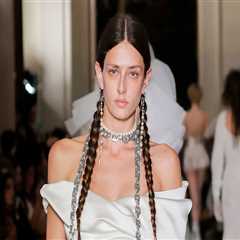 Incorporating Pre-Owned Jewelry Into Bridal Atelier-Inspired Looks