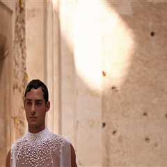 How Bridal Shop Trends Influence Personalized T-Shirt Designs