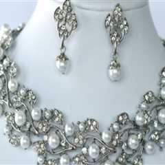 Vintage Jewelry for Weddings Inspired by a Bridal Shop