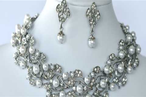 Vintage Jewelry for Weddings Inspired by a Bridal Shop